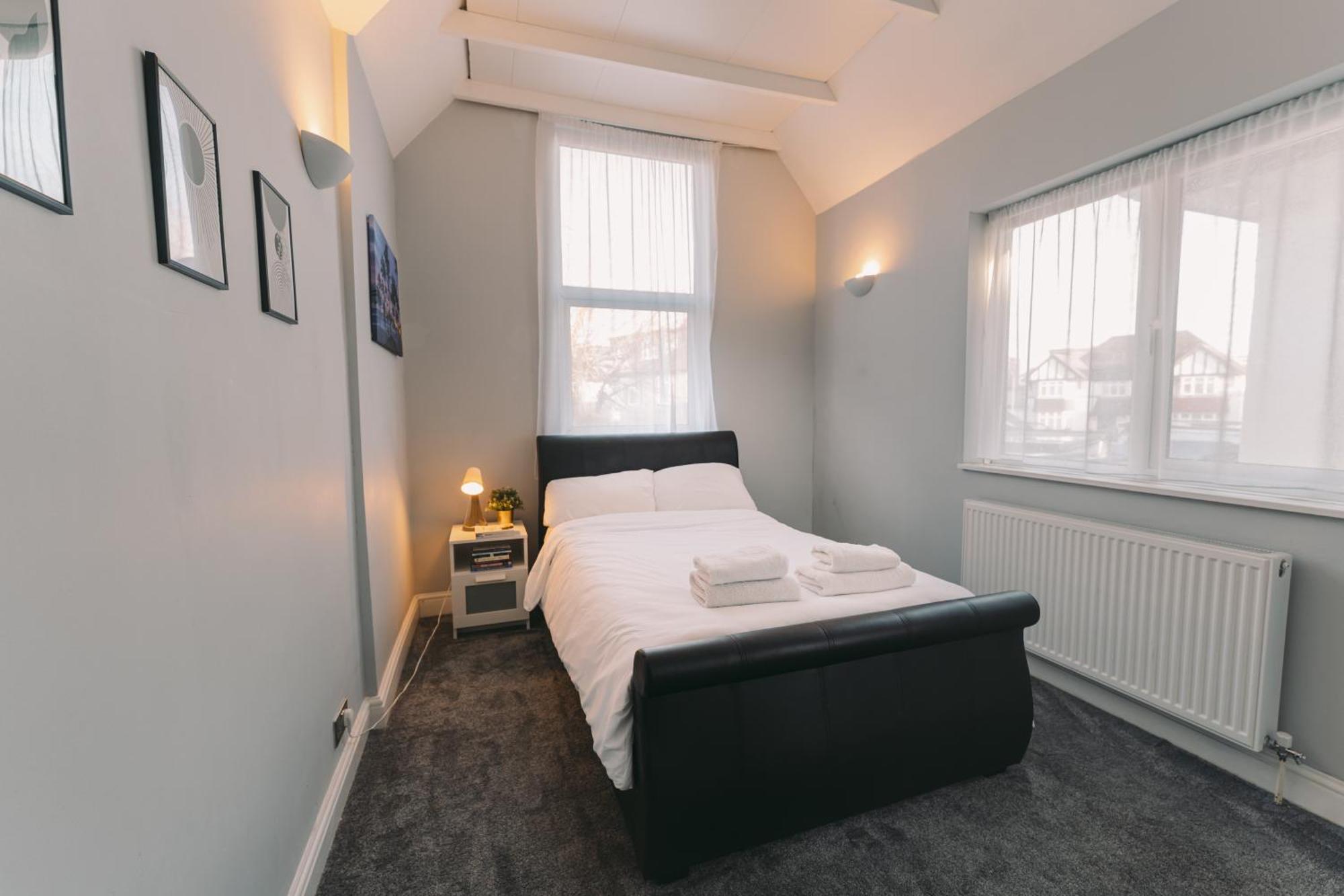 Apartament Modern Flat By The Underground. Londyn Zewnętrze zdjęcie